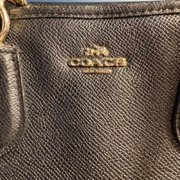 Coach Outlet Pebbled Leather Handbag with Shoulder Strap - Picture 2 of 9